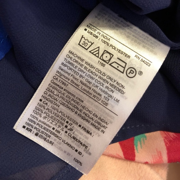 Banana Republic Cold Flutter Sleeves Blouse Top - Picture 5 of 5